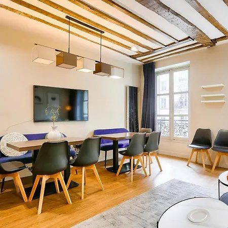 Apartment Urban Flat 73 - Luxury Parisian Flat Near Les Halles Rivoli